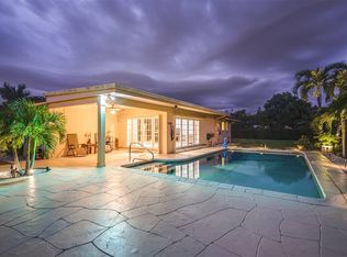 1130 Wisconsin Dr, Naples, FL 34103