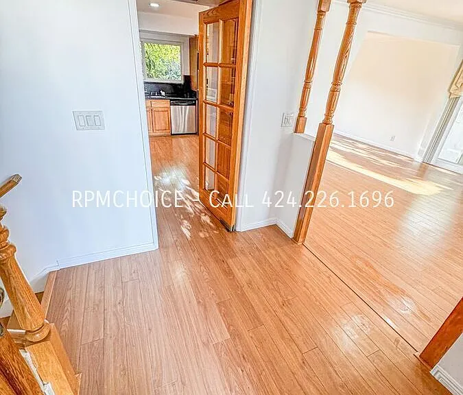 23821 Stanhurst Ave — Photo 3