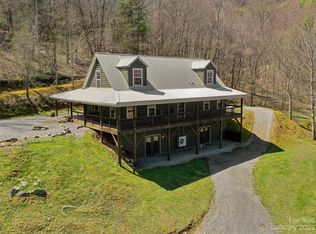 731 Love Carriage Loop, Waynesville, NC 28785