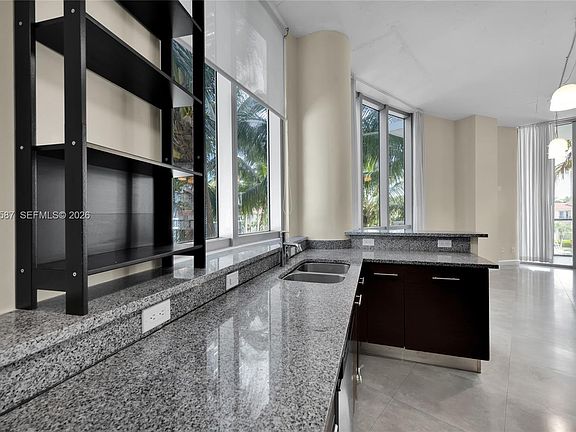 5th image of 3029 NE 188th St APT 301
