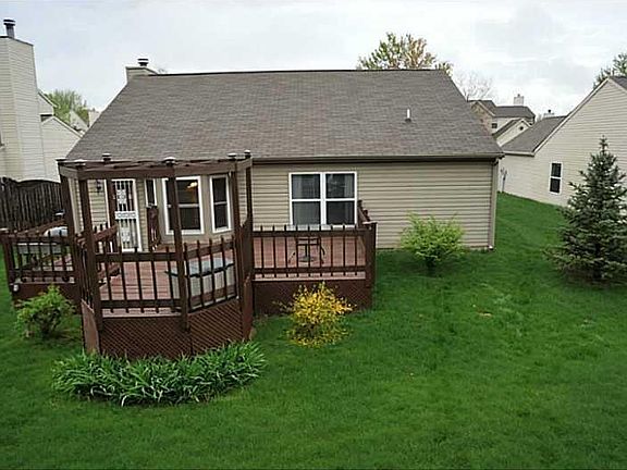 4th image of 7027 Thousand Oaks Ln