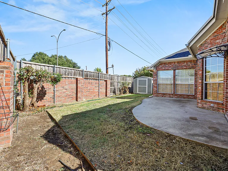 2127 Ballycastle Dr — Photo 22