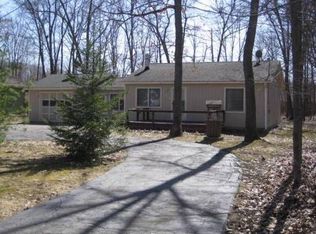 124 Bourbon St, Roscommon, MI
