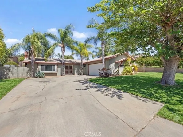 10937 Desert Sand Ave, Riverside, CA 92505
