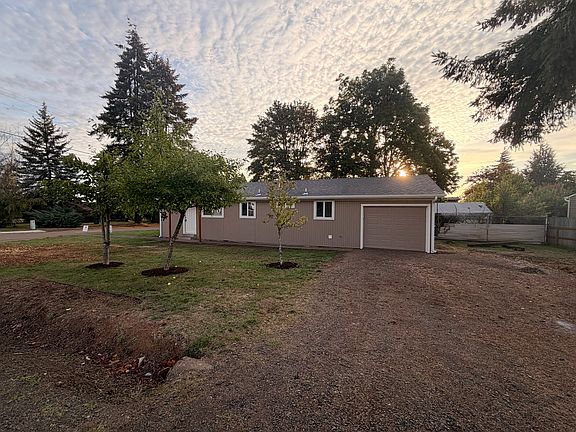 4th image of 1310 SW 11th St