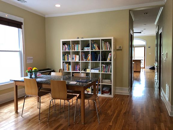 4th image of 3917 N Seeley Ave #2