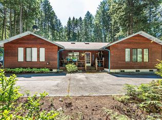 11117 Cole Pl, Anderson Island, WA 98303