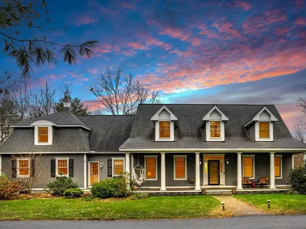 8 Captains Way, Exeter, NH 03833