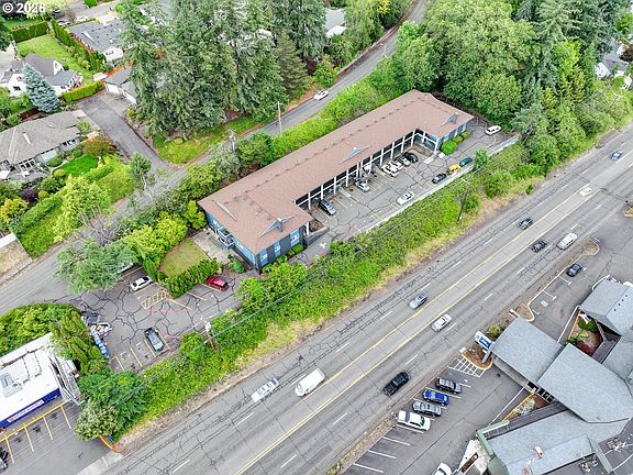 5th image of 3560 SW Vista Dr
