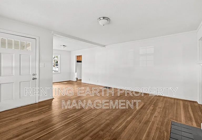 832 Meadowbrook Dr — Photo 7