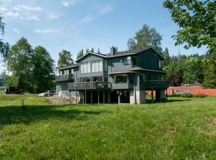 1530 W Snoqualmie River Rd SE, Fall City, WA 98024