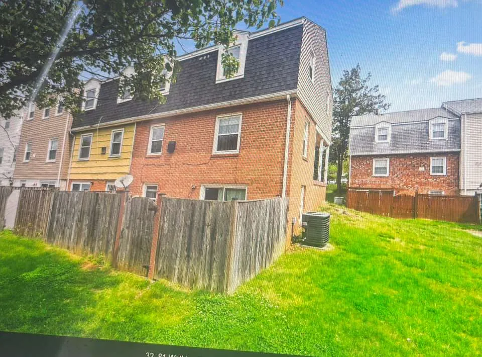 81 Watkins Park Dr