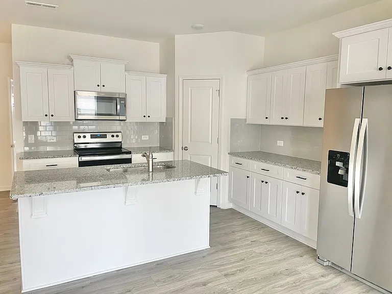 3885 Claret Cup Dr — Photo 3