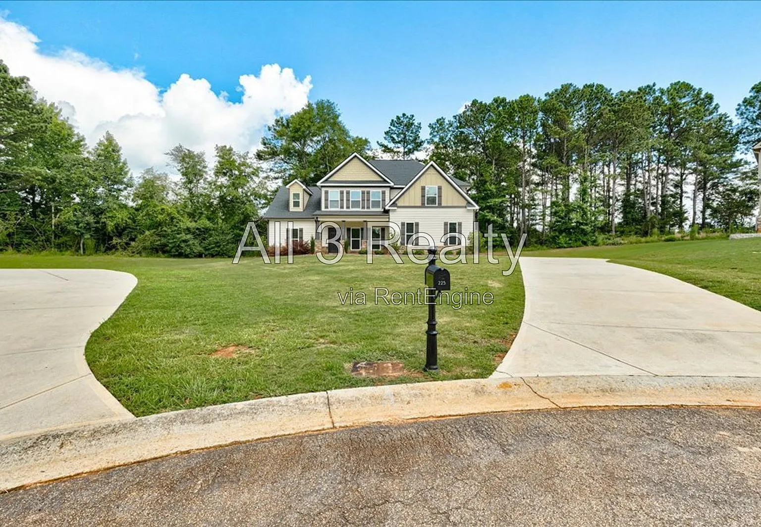 4 bed, 3.5 bath, 2550 sqft, $3,200 — Photo 4