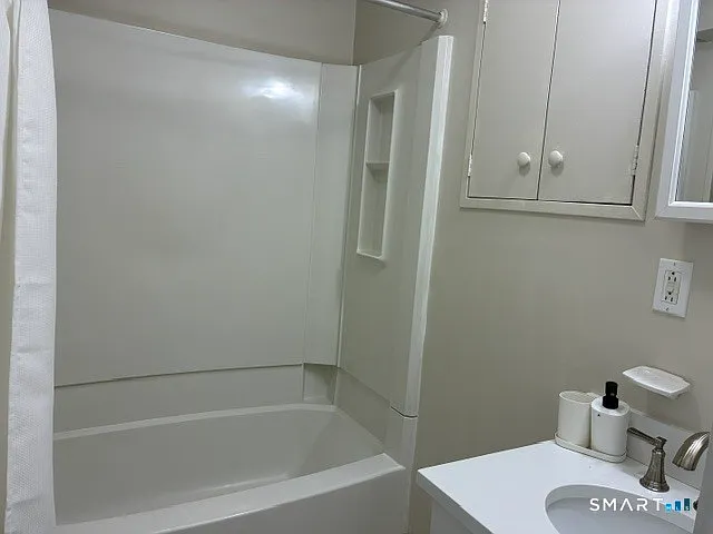38-GRNDFL Academy St — Photo 17