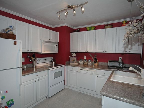 3rd image of 1339 Woodland Hills Dr