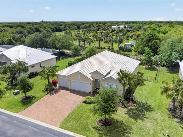 2557 Saint Lucia Cir, Vero Beach, FL 32967