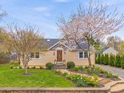 39 Brook St, Mansfield, MA, 02048