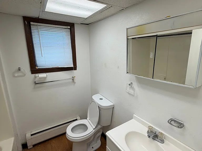 105 Squires Ave #2 — Photo 4