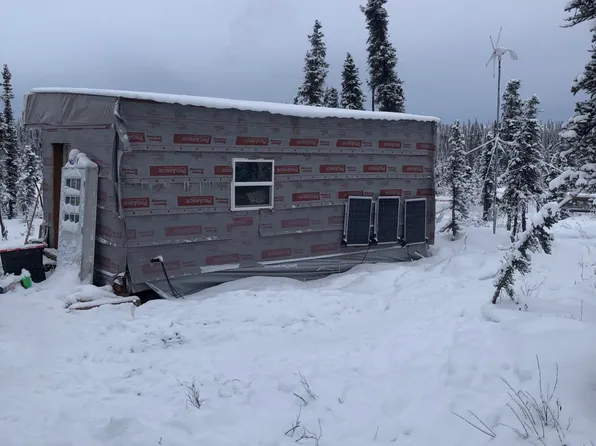 12 Dinty Ln, Glennallen, AK 99588