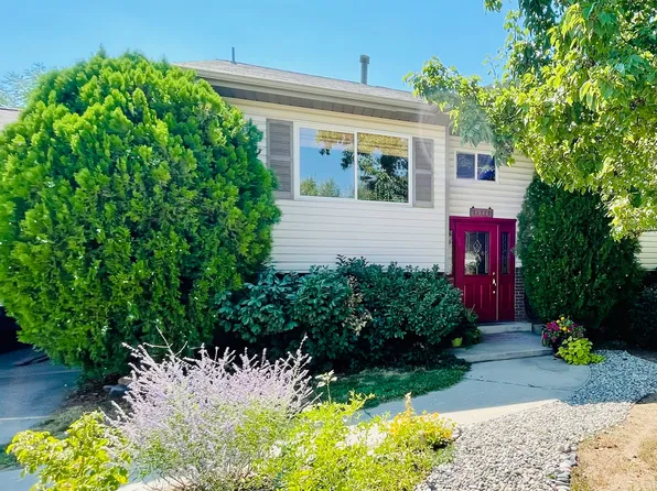 1544 E Mulberry Way, Sandy, UT 84093