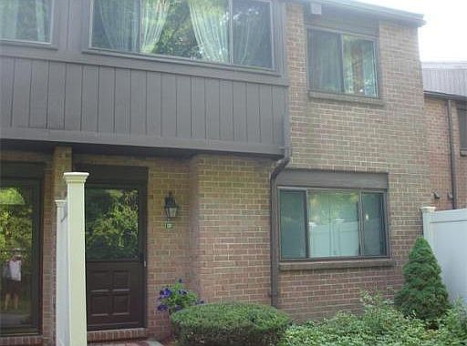 1st image of 36 Rosewood Dr