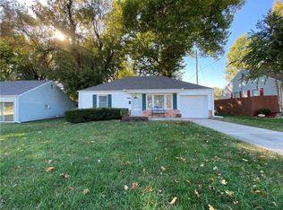 4900 Mission Rd, Roeland Park, KS 66205