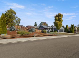 135 Othello Ave, Roseburg, OR 97471