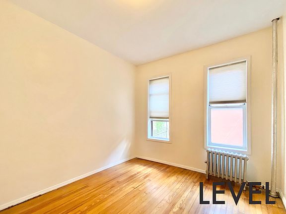 5th image of 277 7th St #U5
