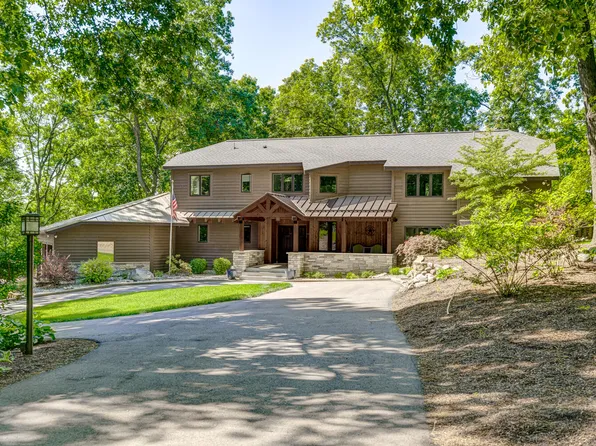 5247 Hickory Hill Ln, Kalamazoo, MI 49009