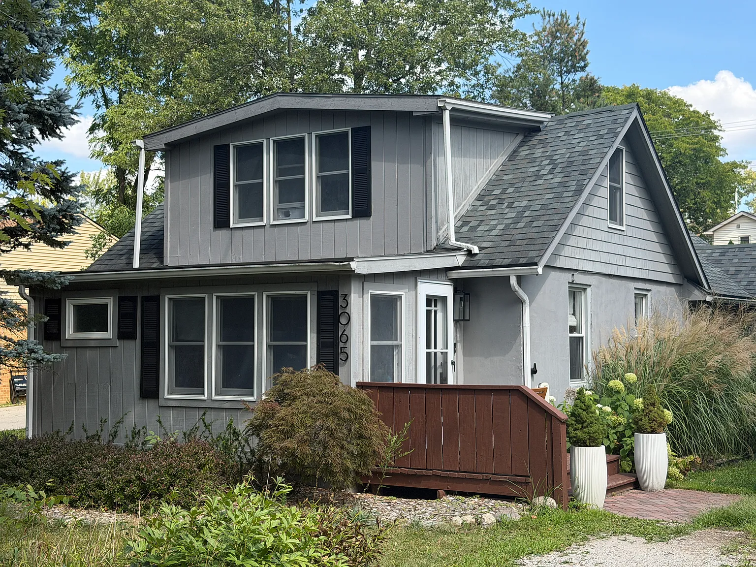 2 bed, 1034 sqft, $2,600 — Photo 1