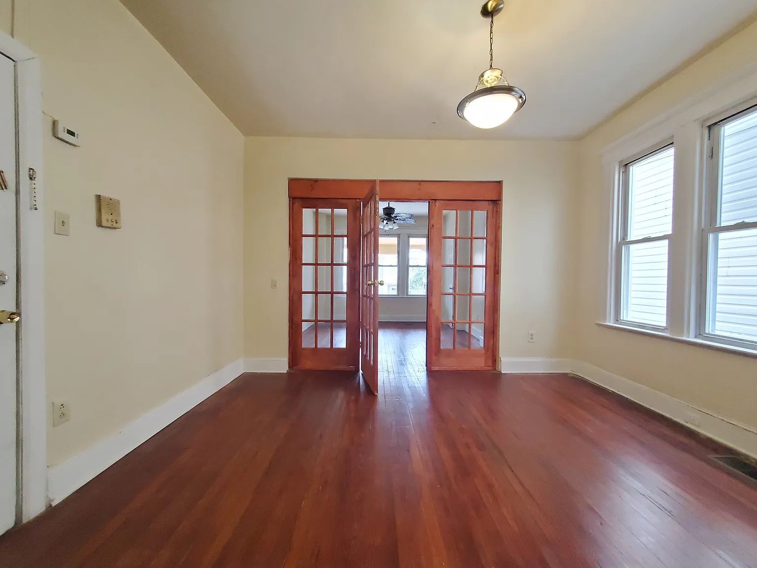 78 Clerk St — Photo 3