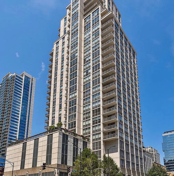 1st image of 200 W Grand Ave APT 1506