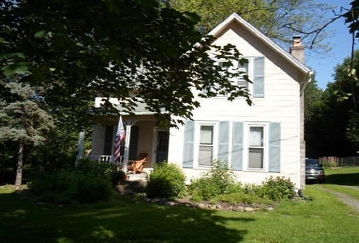 2nd image of 287 Plains Rd