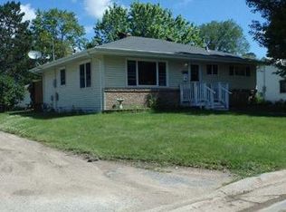 615 NE 7th St, Grand Rapids, MN 55744