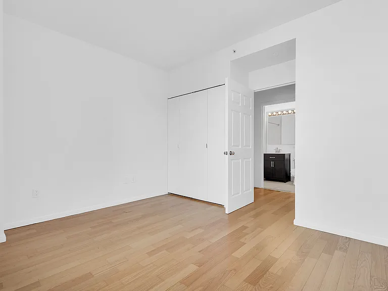 68 Bradhurst Ave #2B — Photo 5