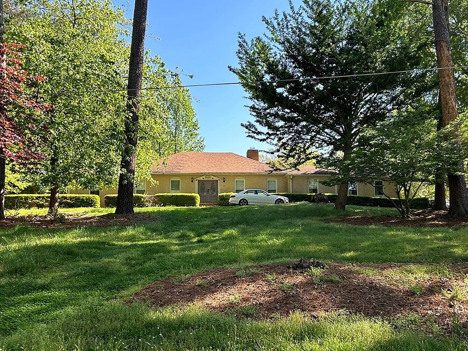 1st image of 2342 Hudson Dr SW