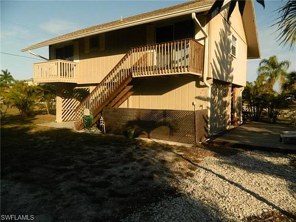 4th image of 7813 Breakwater Ct