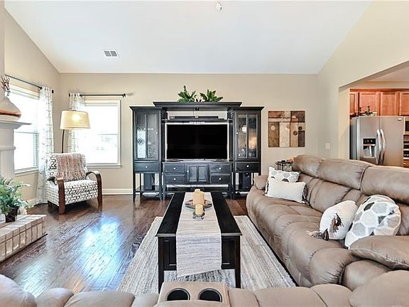 5th image of 625 Aunt Lucy Ln SW Suite 8