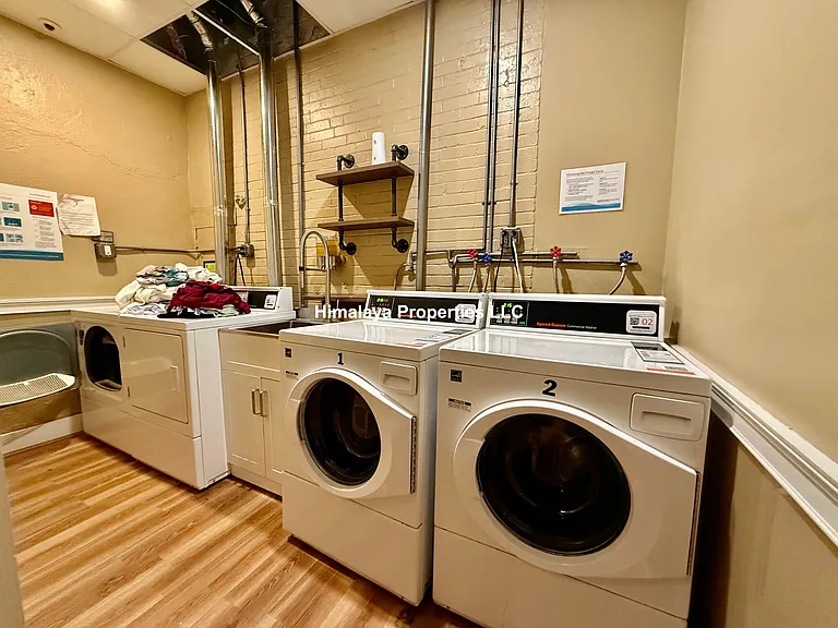 452 Park Dr #6 — Photo 8