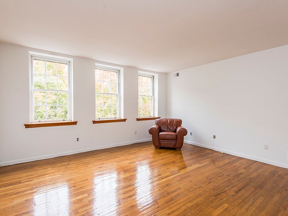 1st image of 316 Lombard St APT 3