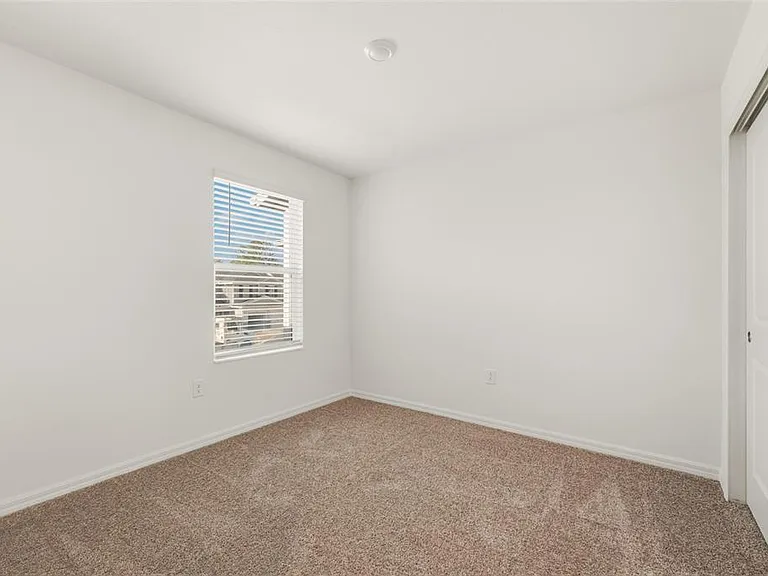 16607 Luminary Loop — Photo 13