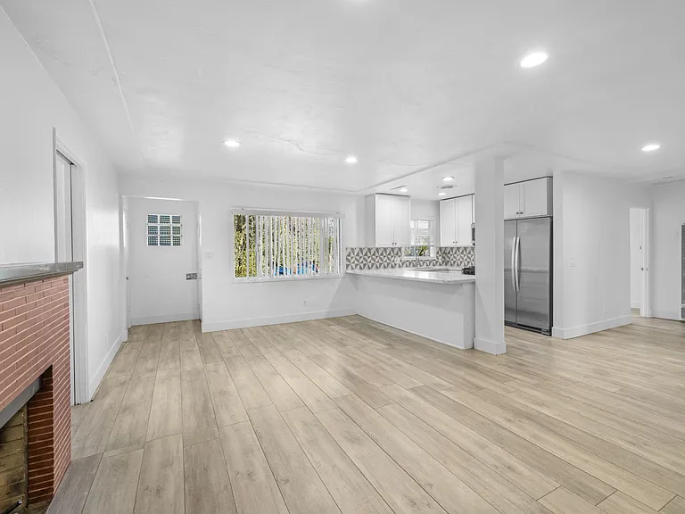 6306 Connie Dr — Photo 3