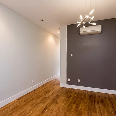 Rented by Nooklyn NYC LLC | media 8