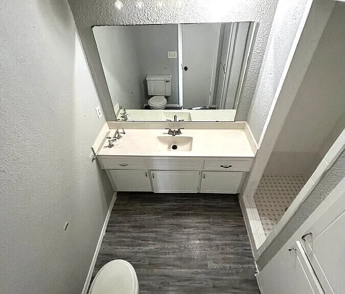 7202 Galahad Cir — Photo 13