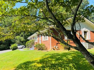 130 Castle Heights Dr, Newport, TN 37821