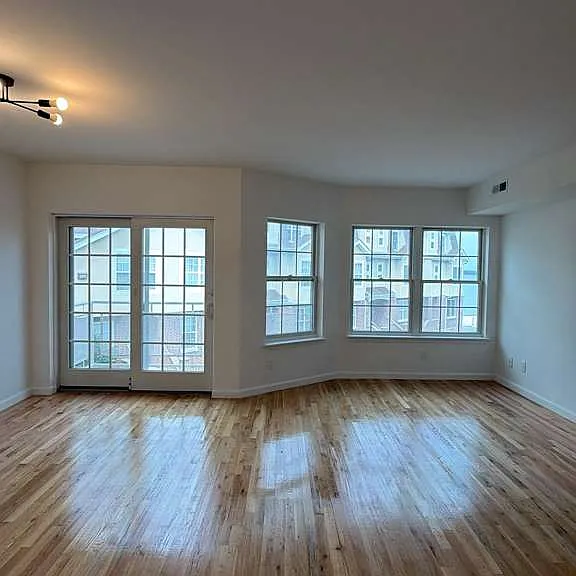 50 Patricia Ln #107 — Photo 4