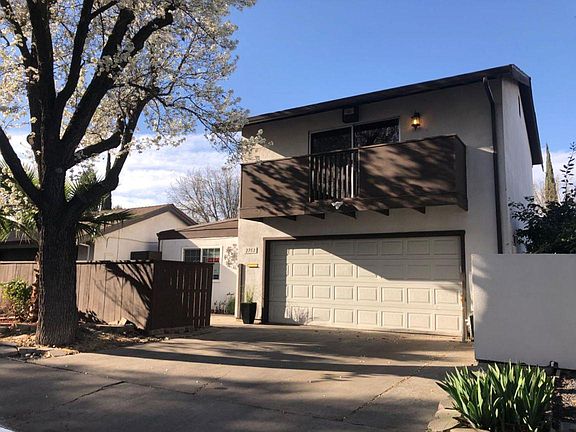 2nd image of 2753 La Palma Dr