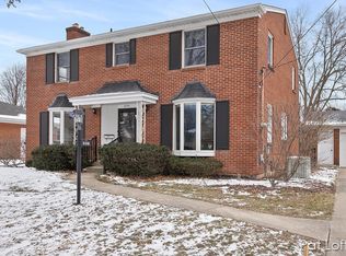2150 Negaunee Dr SE, Grand Rapids, MI 49506