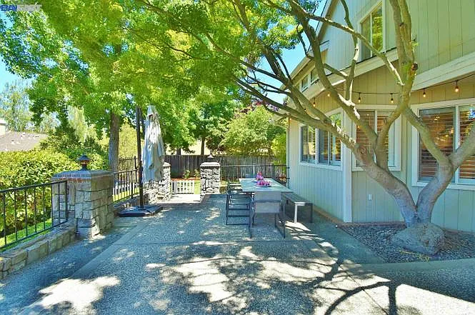 74 Canyon Green Way — Photo 40